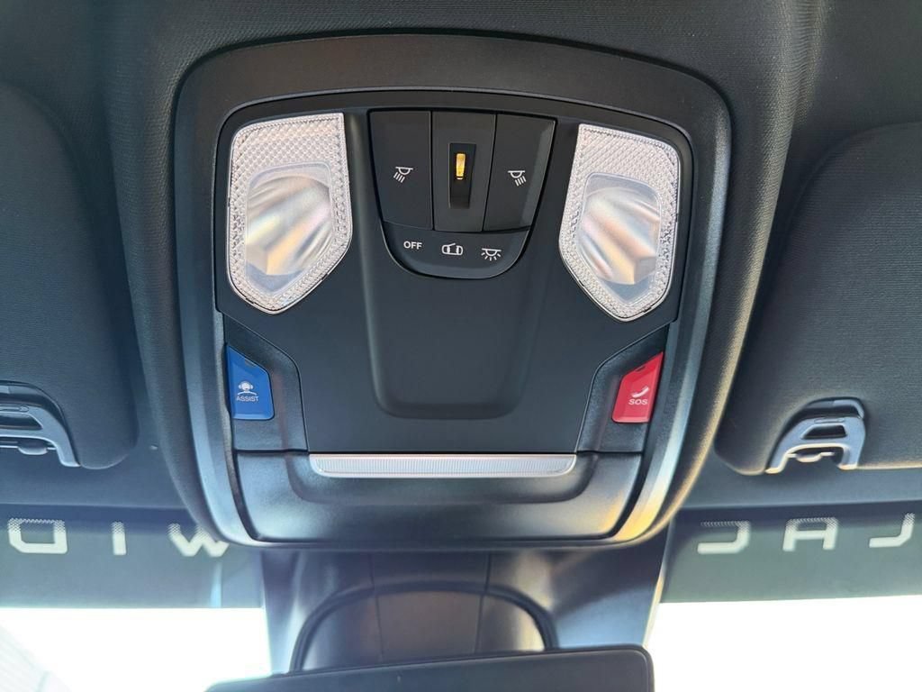 New 2026 RAM 2500 Big Horn AWD/4WD image 22