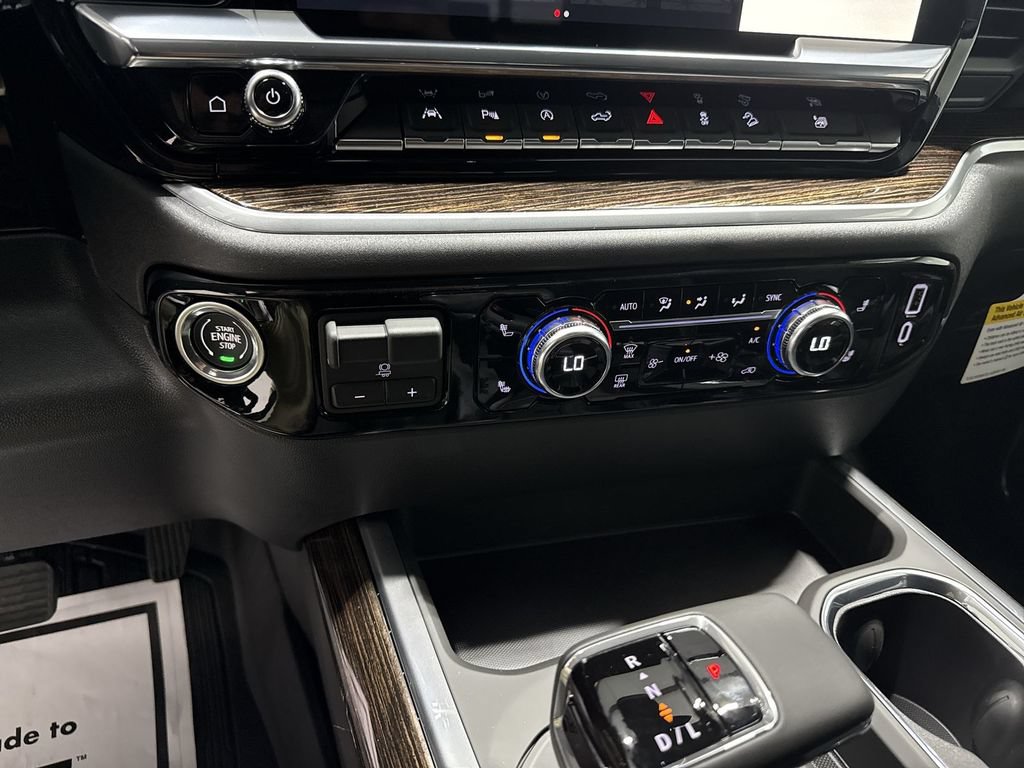 New 2026 GMC Sierra 1500 Elevation w/ Elevation Premium Package AWD/4WD image 17