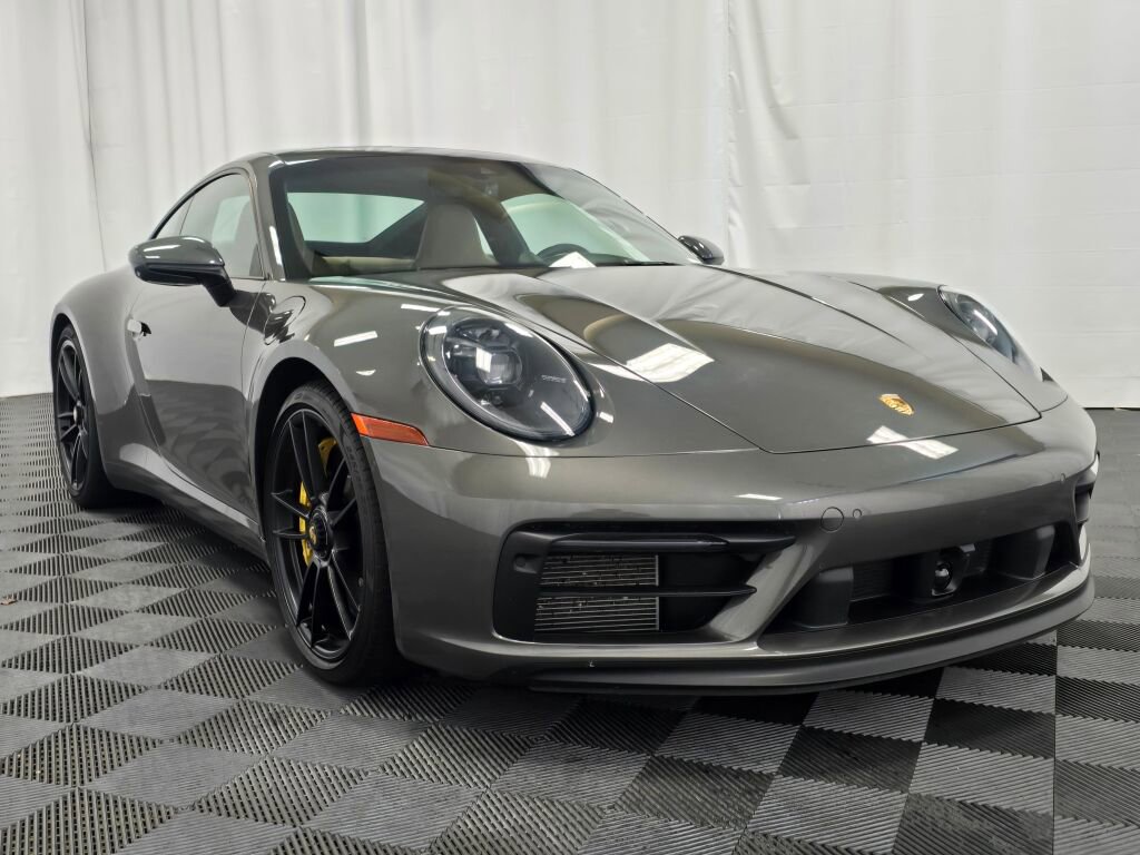 Certified 2024 Porsche 911 Carrera GTS image 9