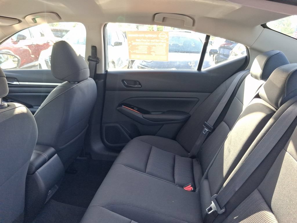 Certified 2023 Nissan Altima 2.5 SV FWD image 8