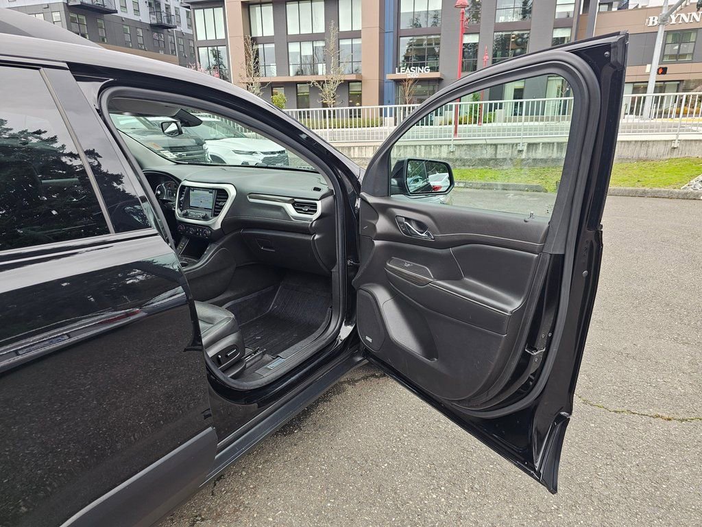 Used 2019 GMC Acadia SLT w/ Black Edition image 31