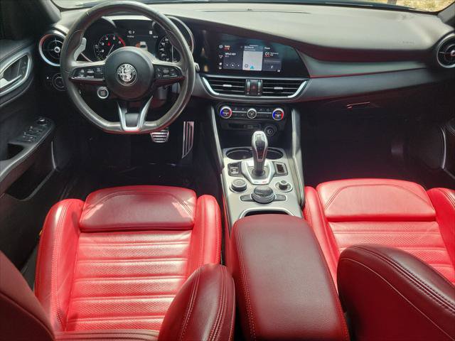 Used 2023 Alfa Romeo Giulia Veloce RWD image 10