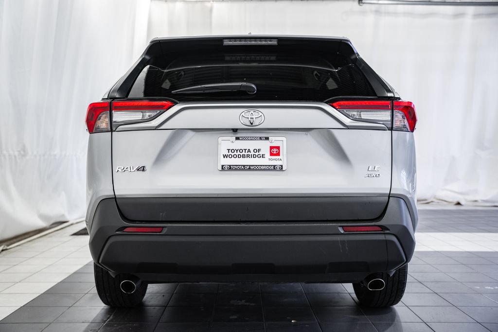 Used 2024 Toyota RAV4 LE image 5