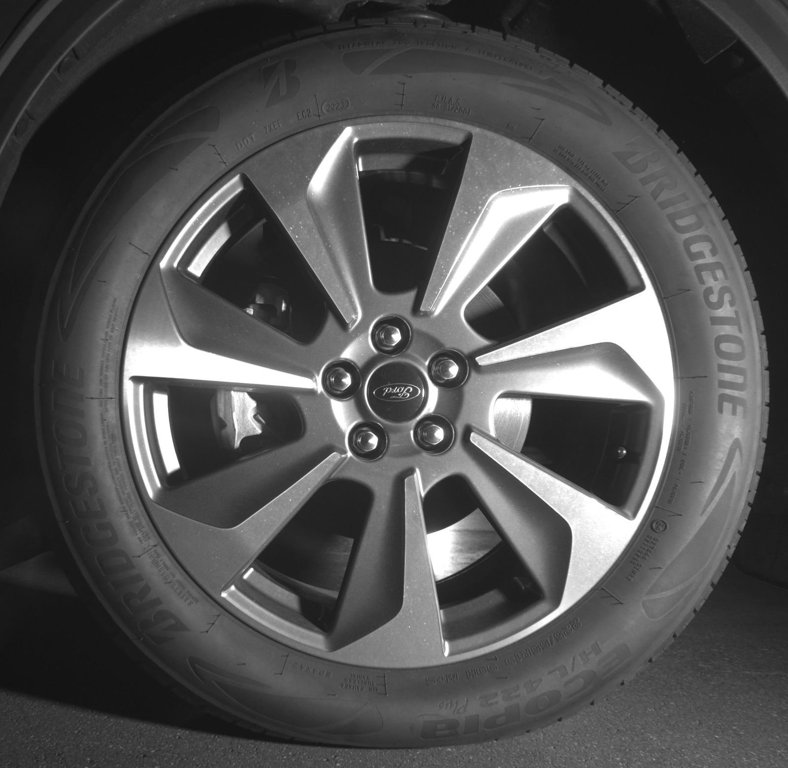 Used 2023 Ford Escape Platinum w/ Premium Technology Package AWD/4WD image 9