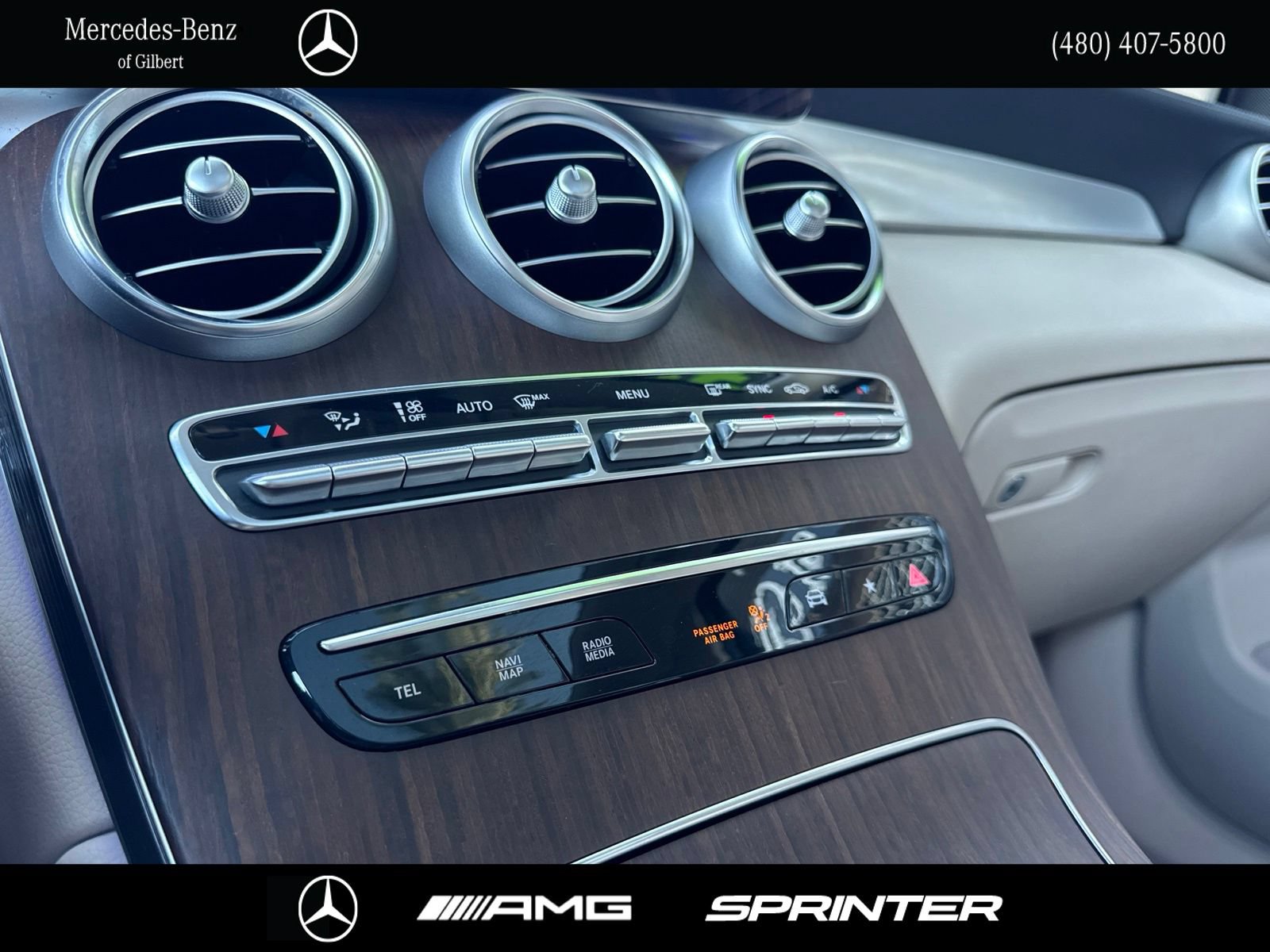 Used 2022 Mercedes-Benz GLC 300 w/ Premium Package Lite image 18