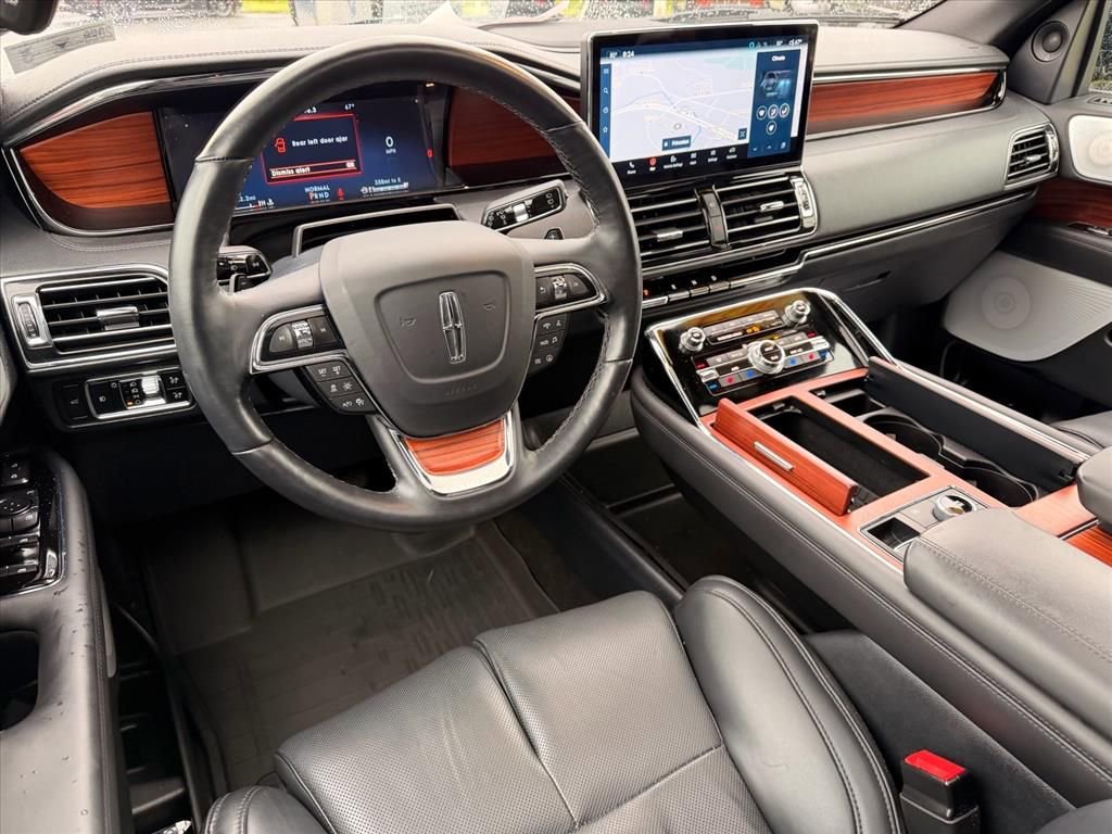 Used 2024 Lincoln Navigator Reserve w/ Equipment Group 201A AWD/4WD image 10