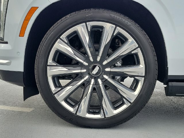 New 2026 Cadillac Escalade ESV Luxury w/ Touring Package AWD/4WD image 9