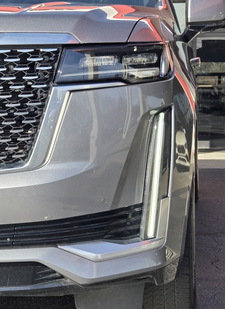 Used 2021 Cadillac Escalade Premium Luxury image 13