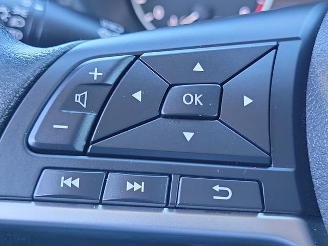 Used 2025 Nissan Sentra SV image 8