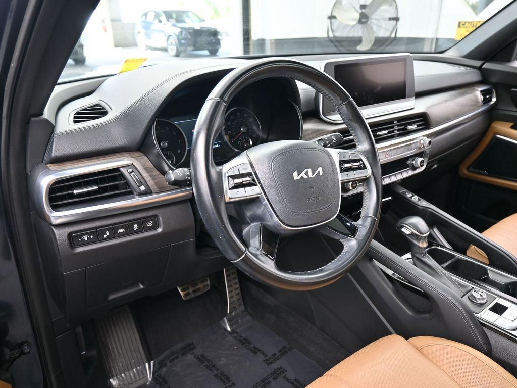 Used 2022 Kia Telluride SX w/ Towing Package image 10