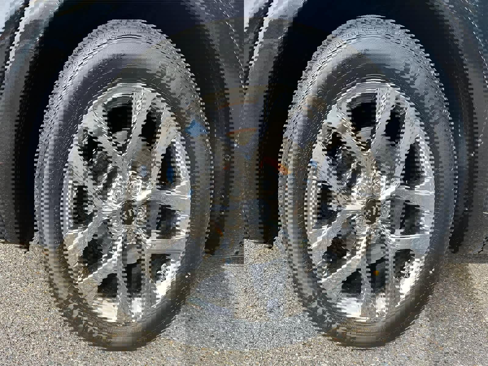 Used 2019 Kia Sorento SX image 7