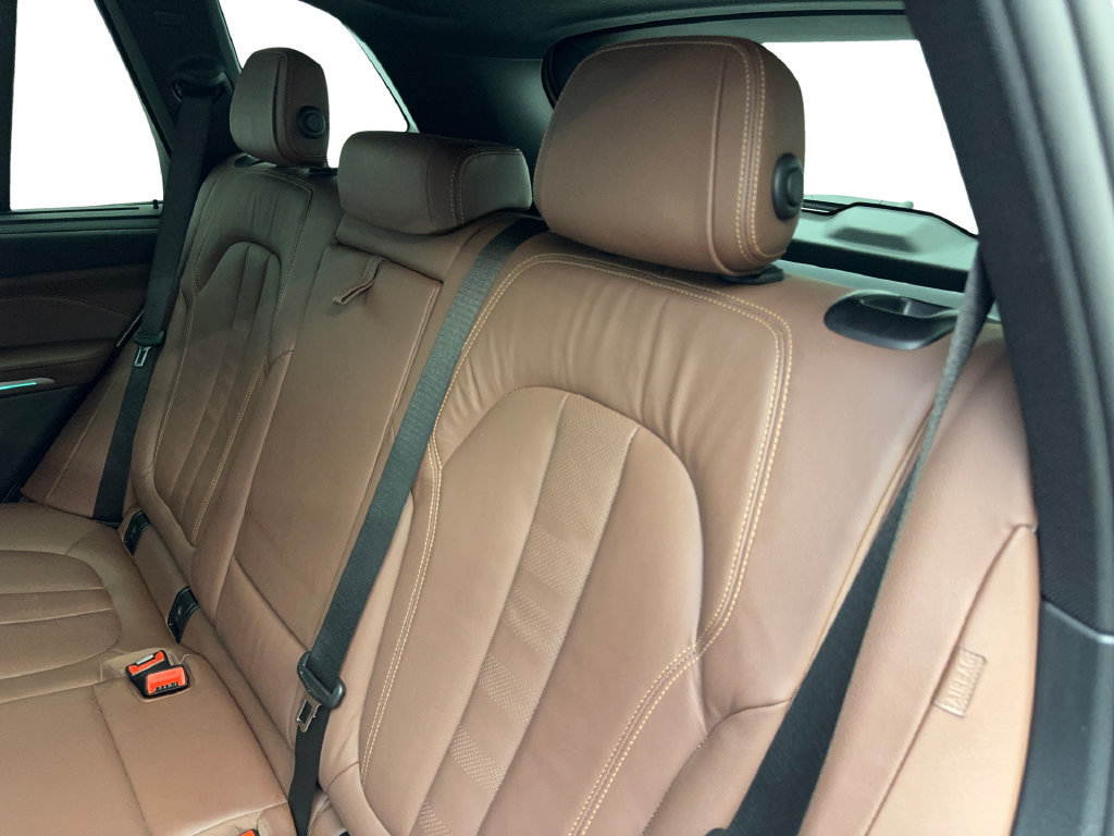 Used 2021 BMW X5 sDrive40i w/ M Sport Package RWD image 36
