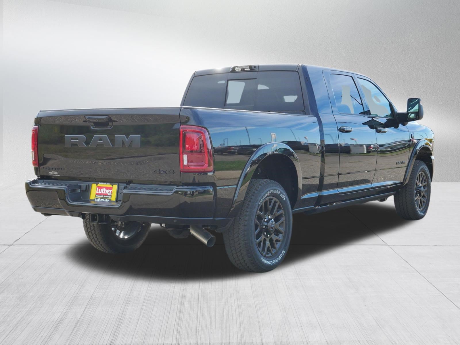 New 2027 RAM 2500 Limited AWD/4WD image 2
