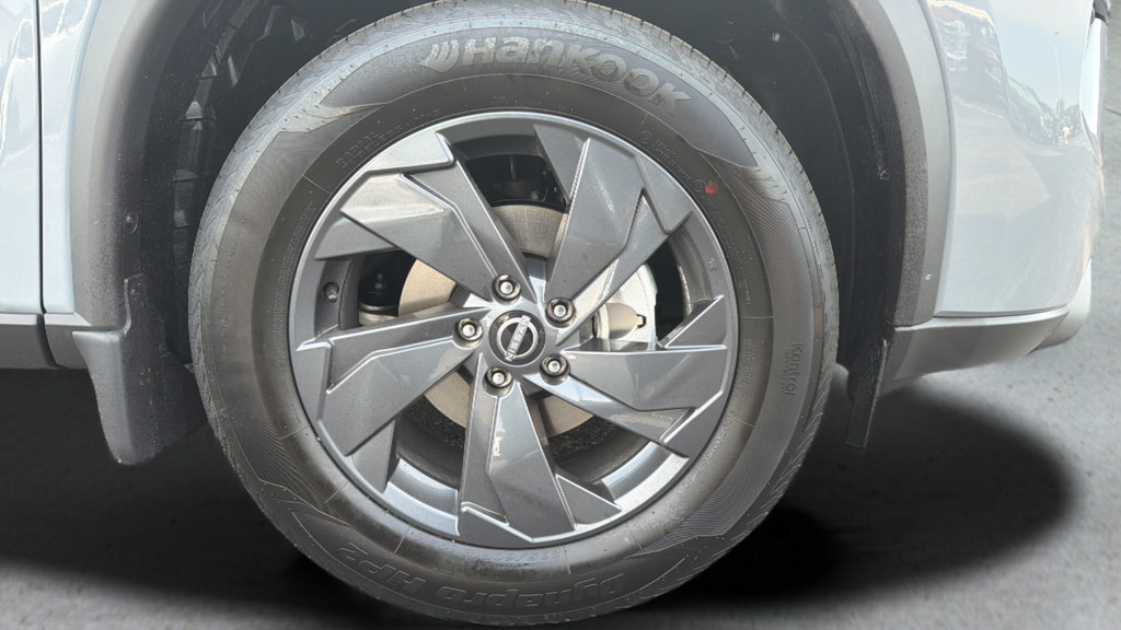 New 2026 Nissan Rogue SV w/ Cold Weather Package AWD/4WD image 24
