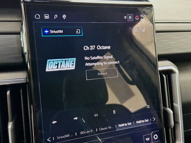 Used 2025 GMC Acadia Elevation image 18