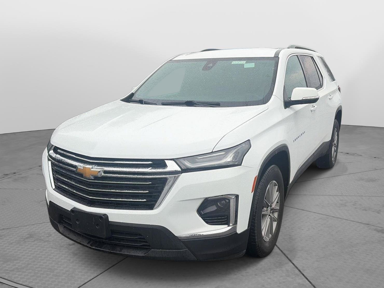 Used 2023 Chevrolet Traverse LT AWD/4WD image 2