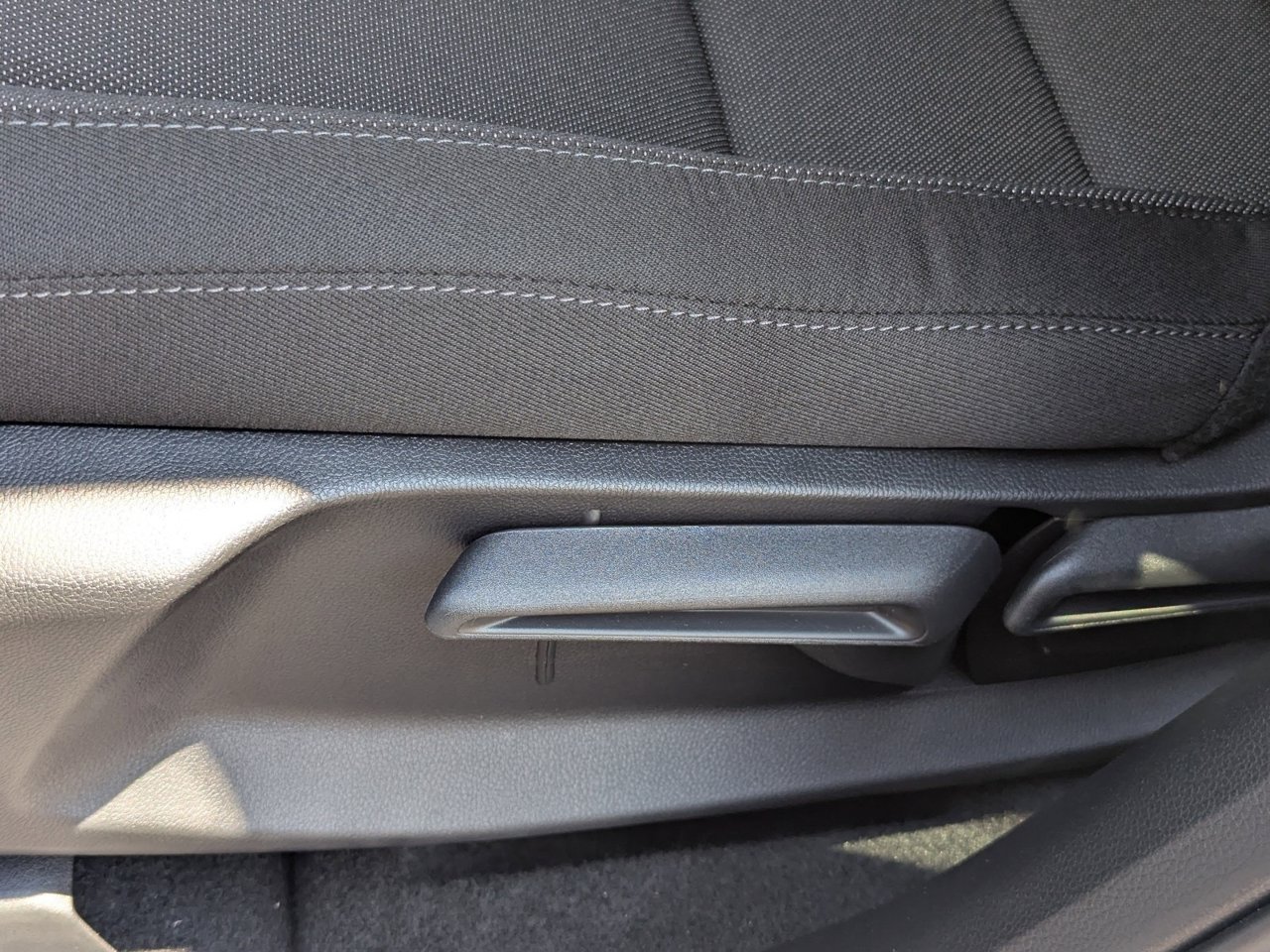 New 2027 Honda CR-V LX image 12