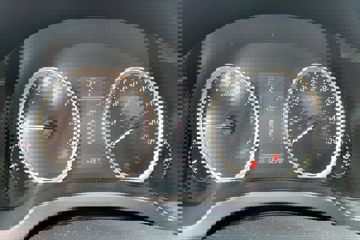 Used 2015 Lexus IS 250 w/ Navigation System Package image 17