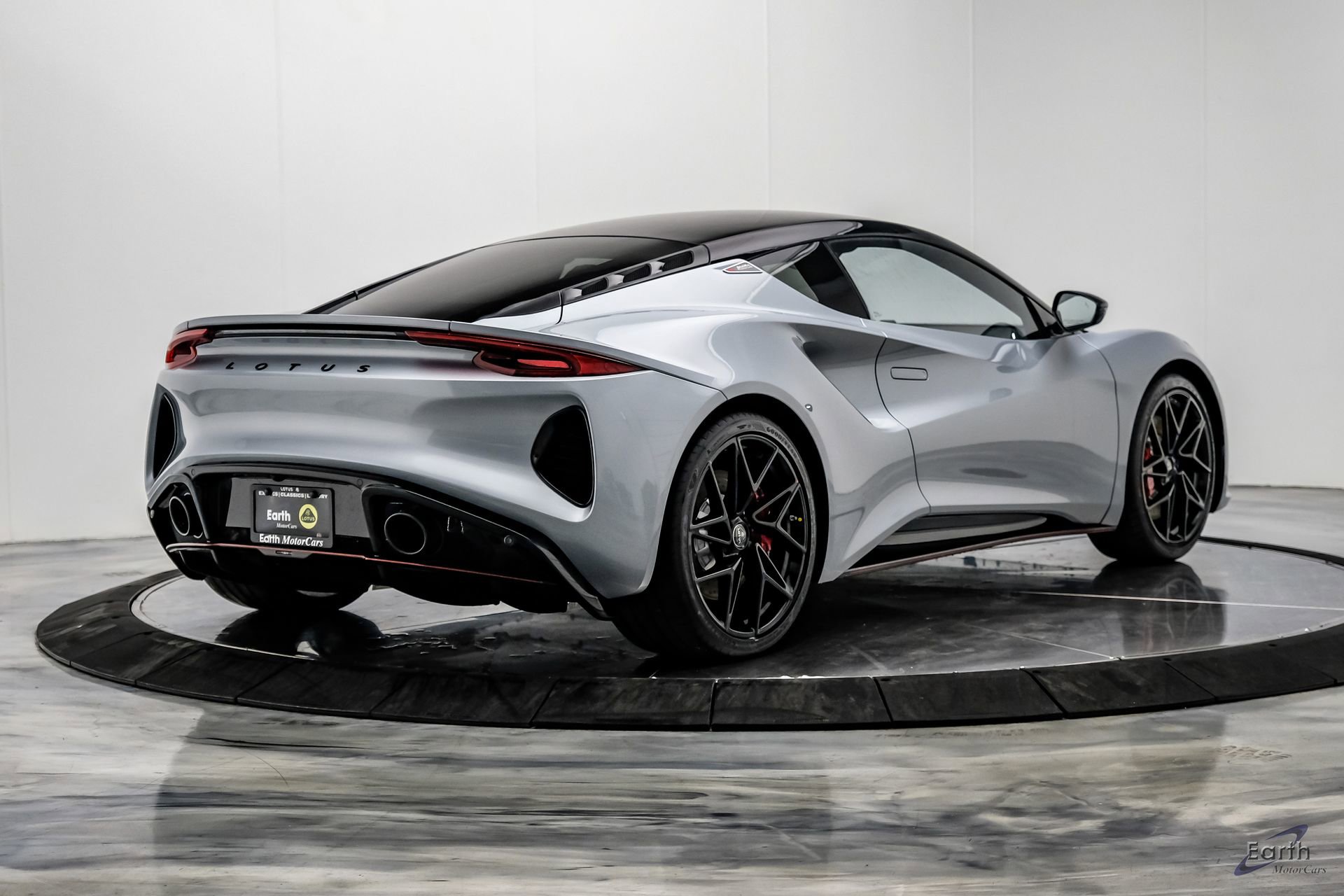 New 2026 Lotus Emira SE image 18