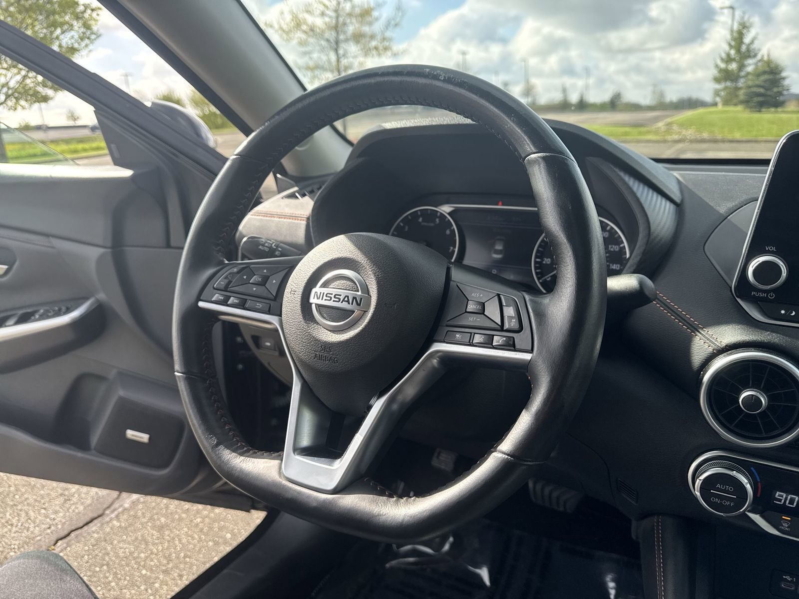 Certified 2023 Nissan Sentra SR w/ SR Premium Package FWD image 22