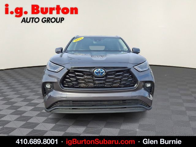 Used 2024 Toyota Highlander XLE image 2