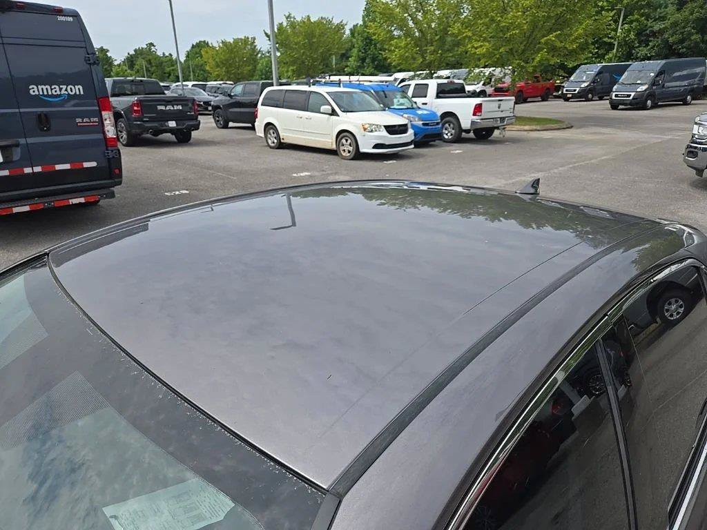 Used 2023 Toyota Camry XSE FWD image 13