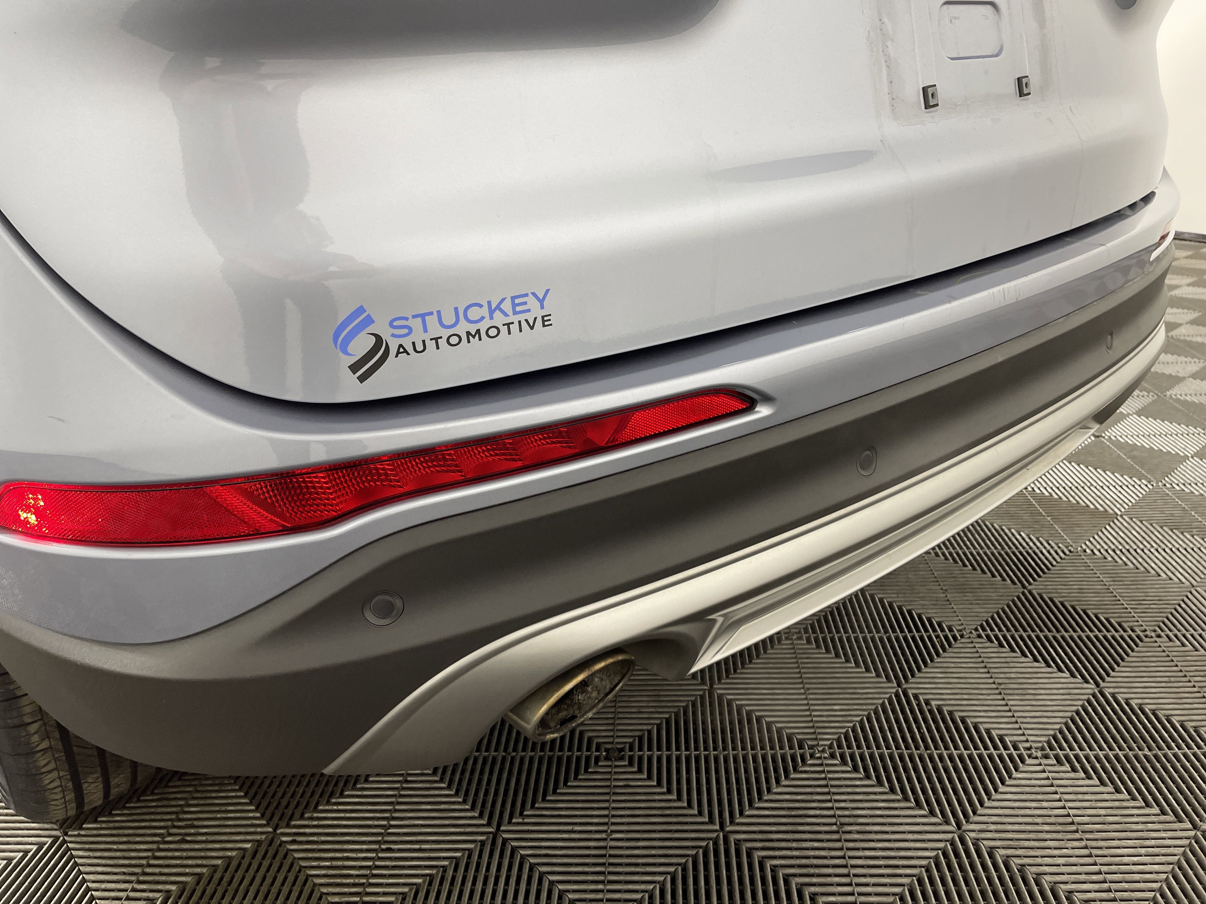 Used 2022 Lincoln Corsair AWD w/ Equipment Group 101A image 6