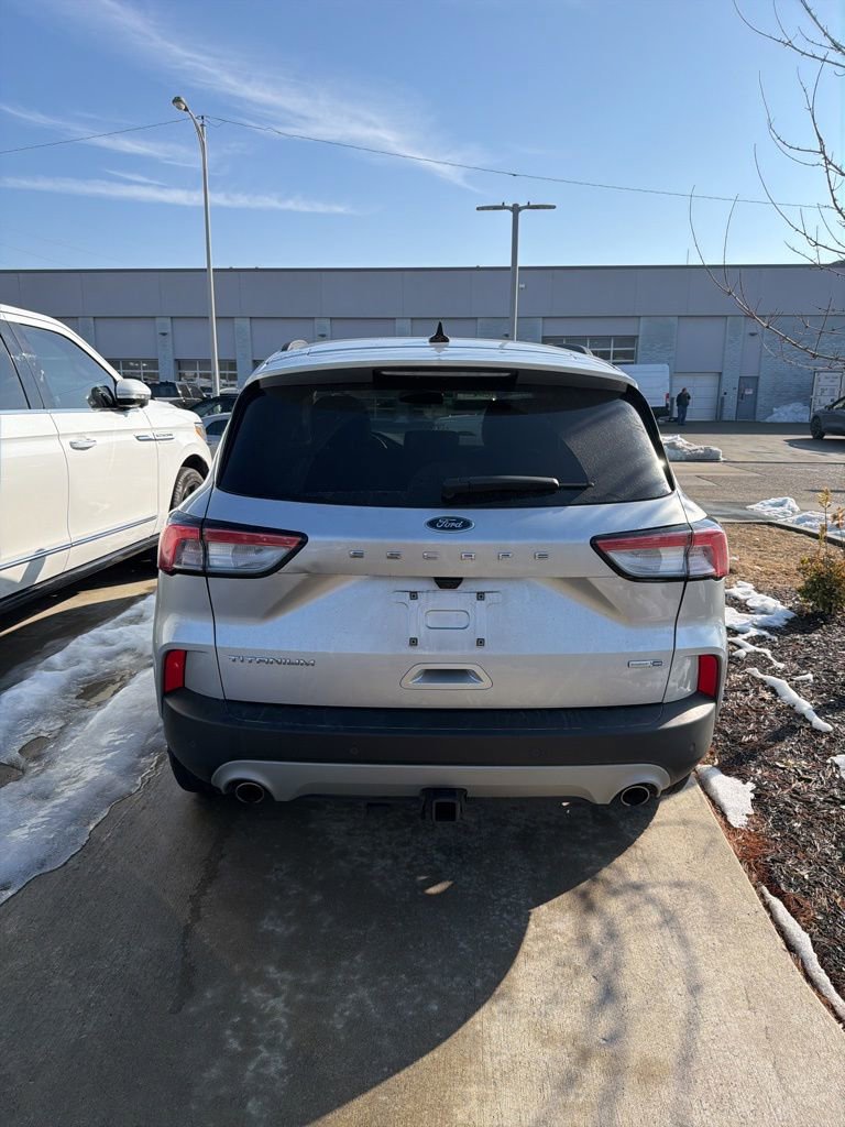 Used 2020 Ford Escape Titanium image 6