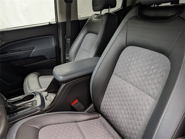 Used 2021 Chevrolet Colorado Z71 w/ Z71 Midnight Edition image 9