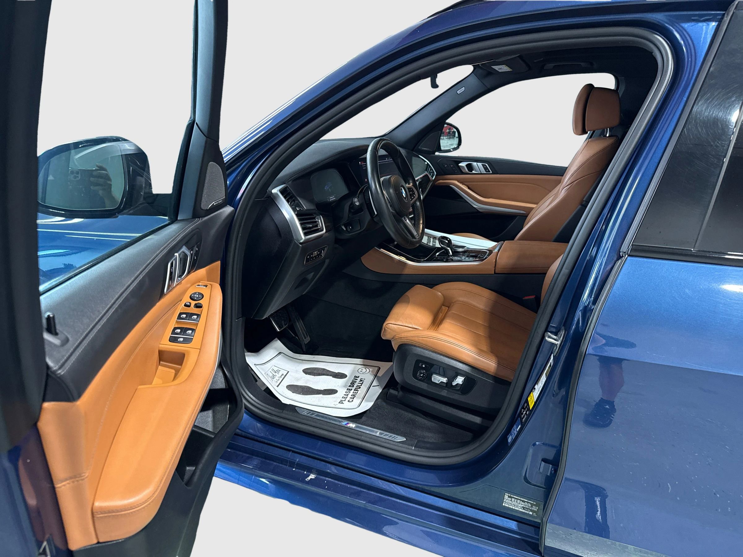 Used 2020 BMW X5 xDrive40i w/ M Sport Package AWD/4WD image 9
