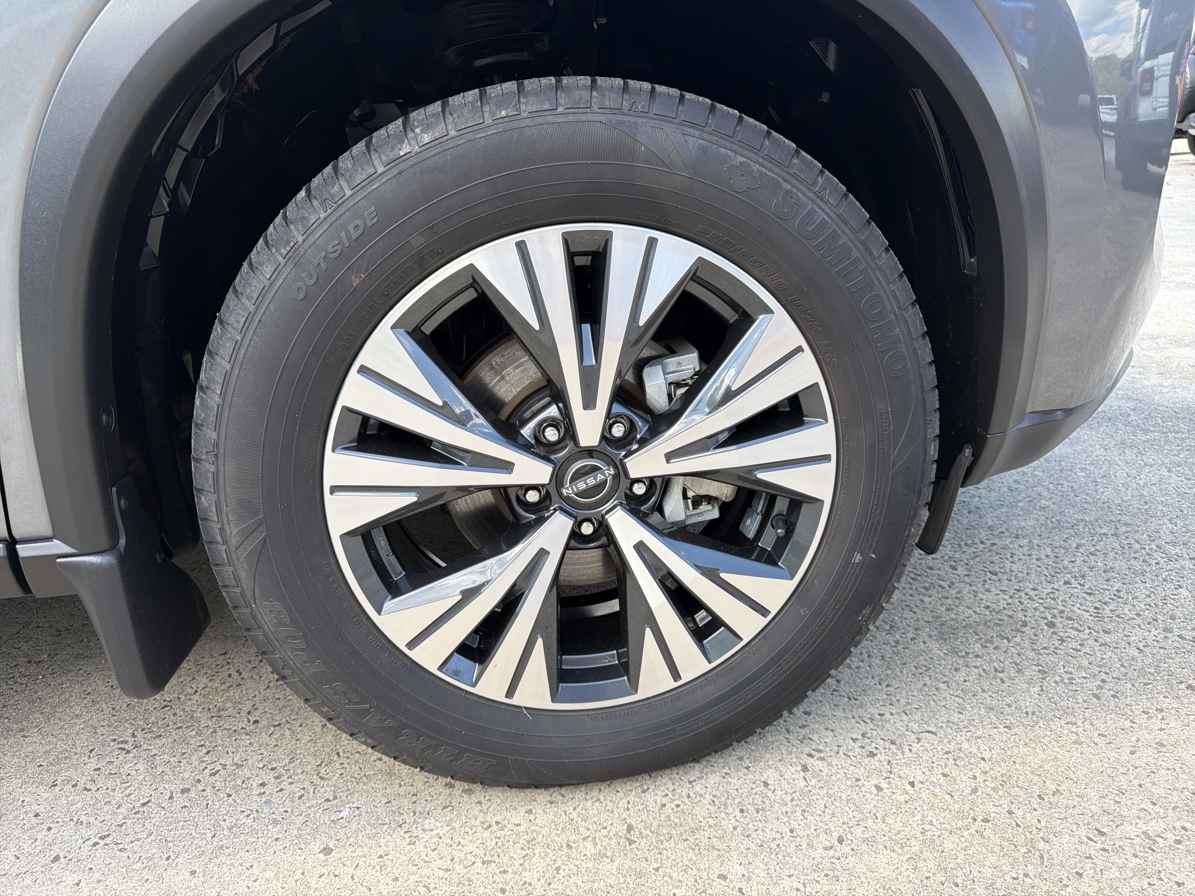 Used 2023 Nissan Rogue SV FWD image 12