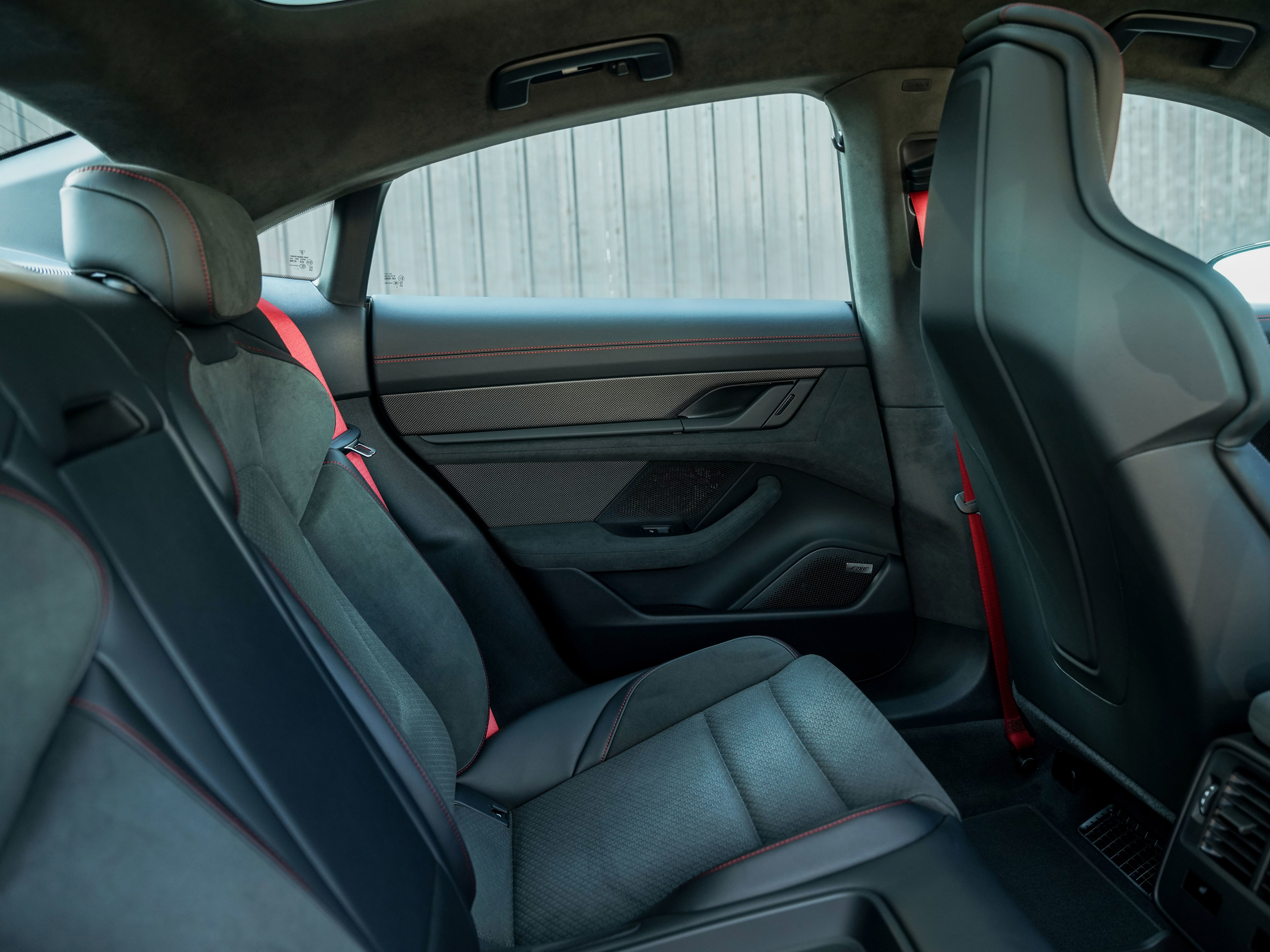 New 2025 Porsche Taycan GTS image 33