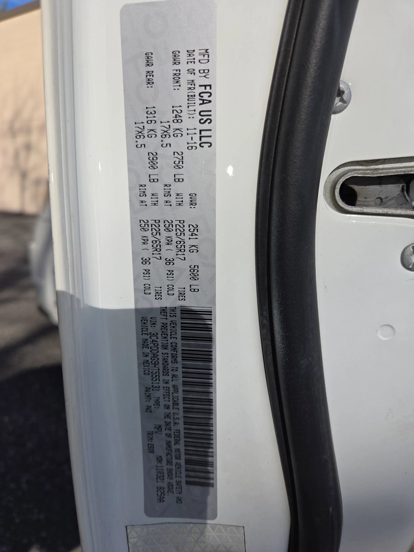 Used 2017 Dodge Journey SE image 12