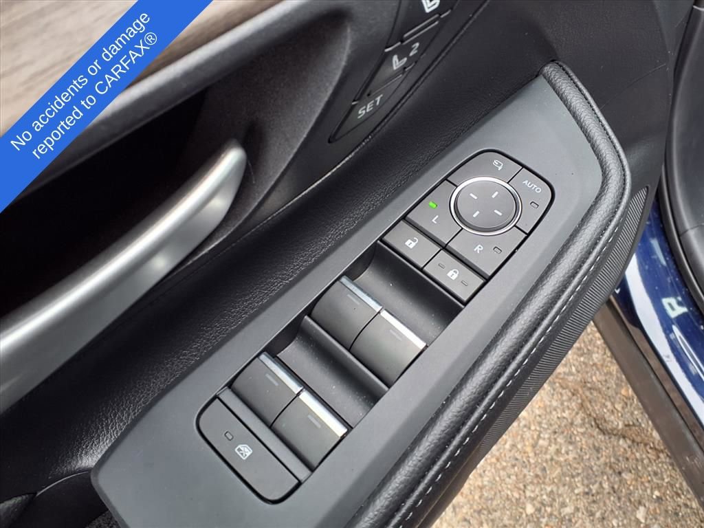 Used 2025 Toyota Grand Highlander Platinum image 17