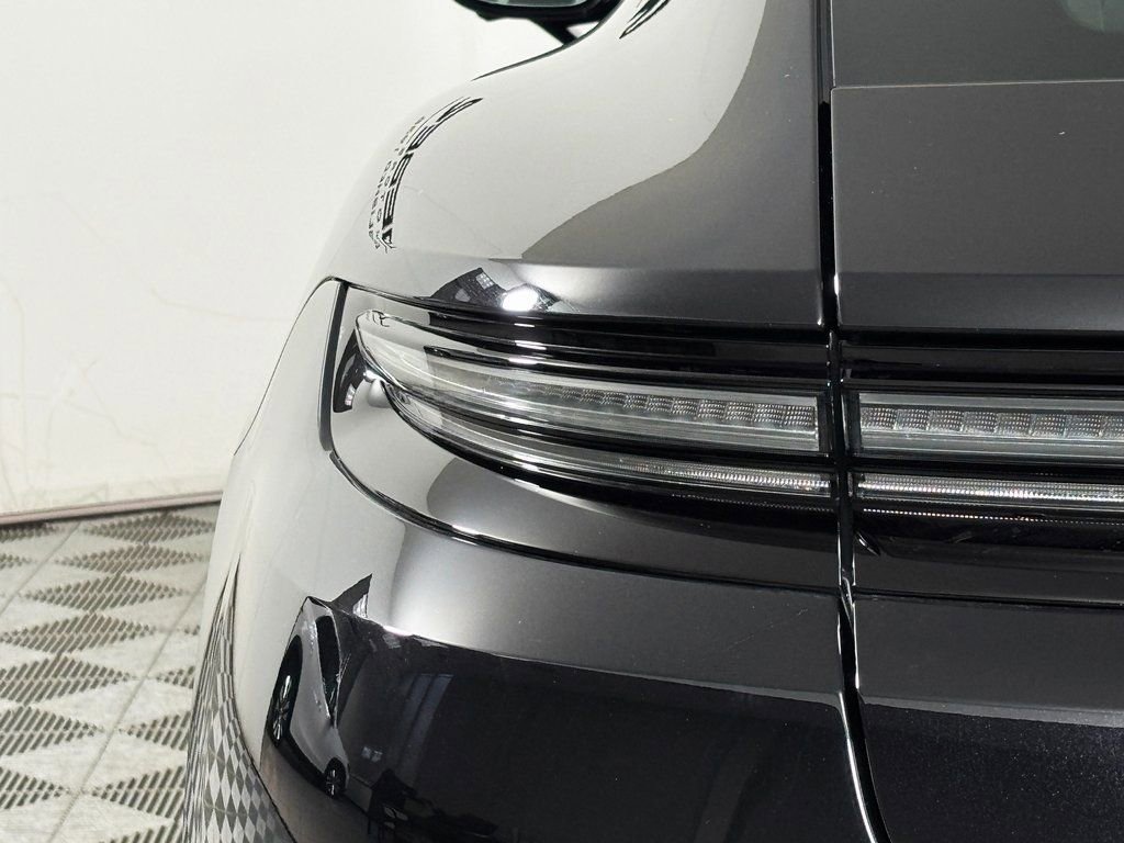 Used 2026 Porsche Panamera 4 image 12
