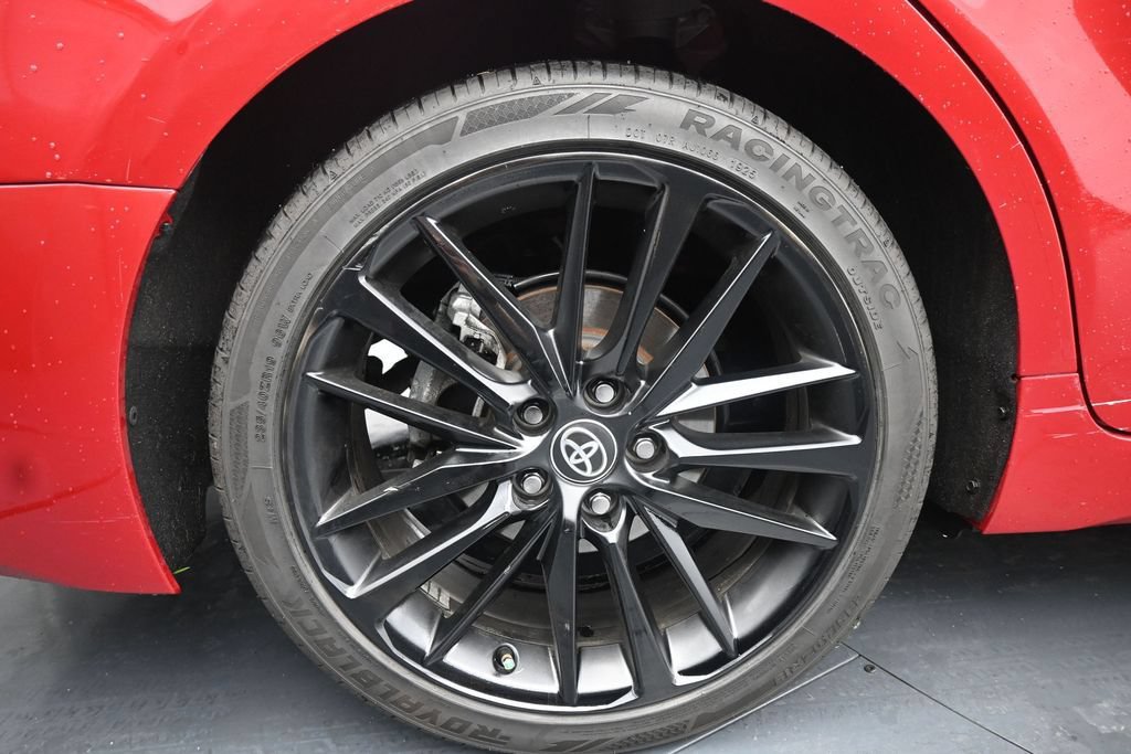 Used 2023 Toyota Camry XSE FWD image 10