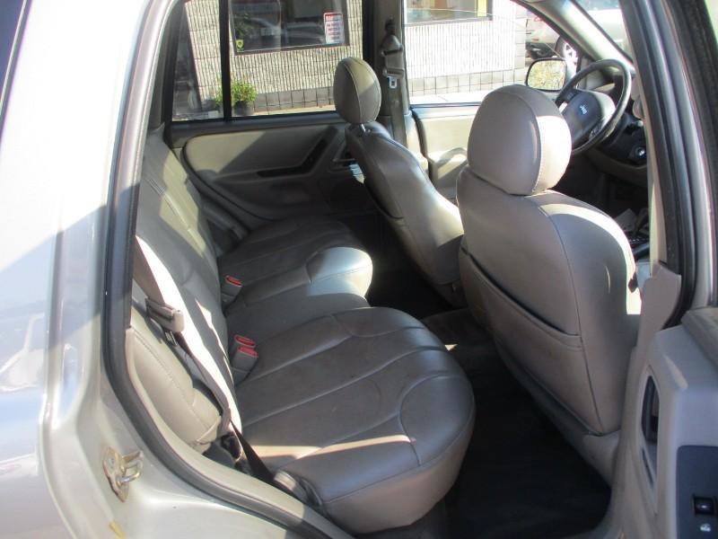 Used 2001 Jeep Grand Cherokee Laredo AWD/4WD image 9