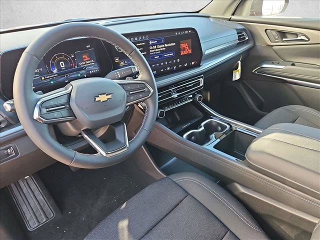 New 2027 Chevrolet Traverse LT FWD image 3