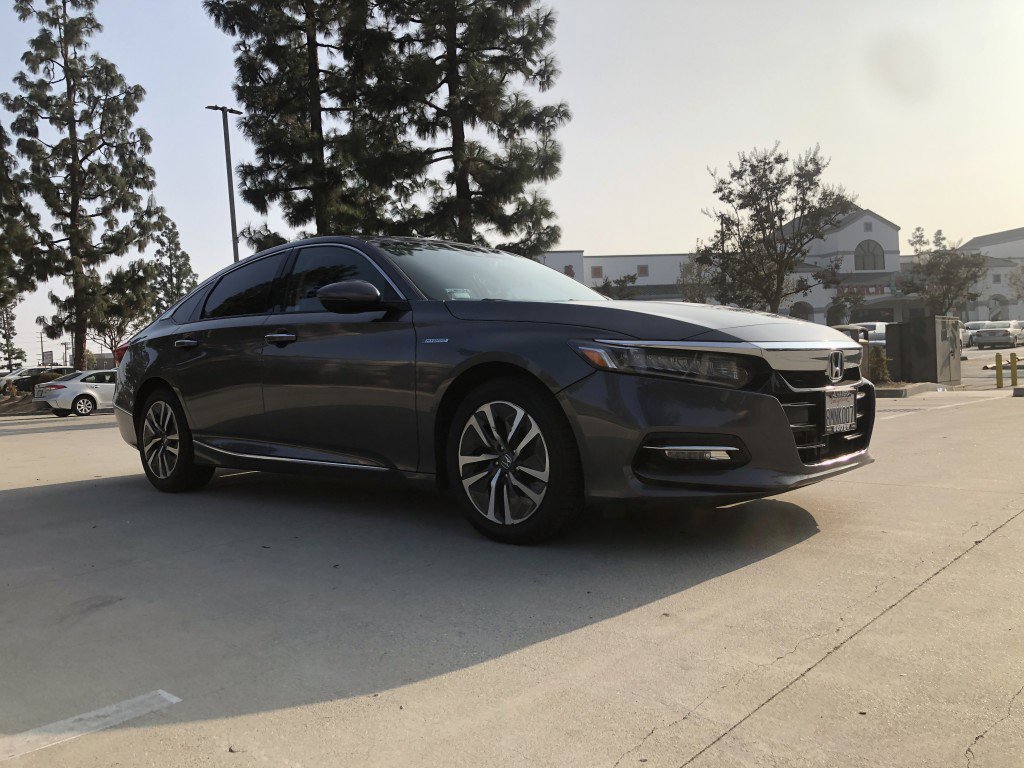 Used 2020 Honda Accord Touring image 3