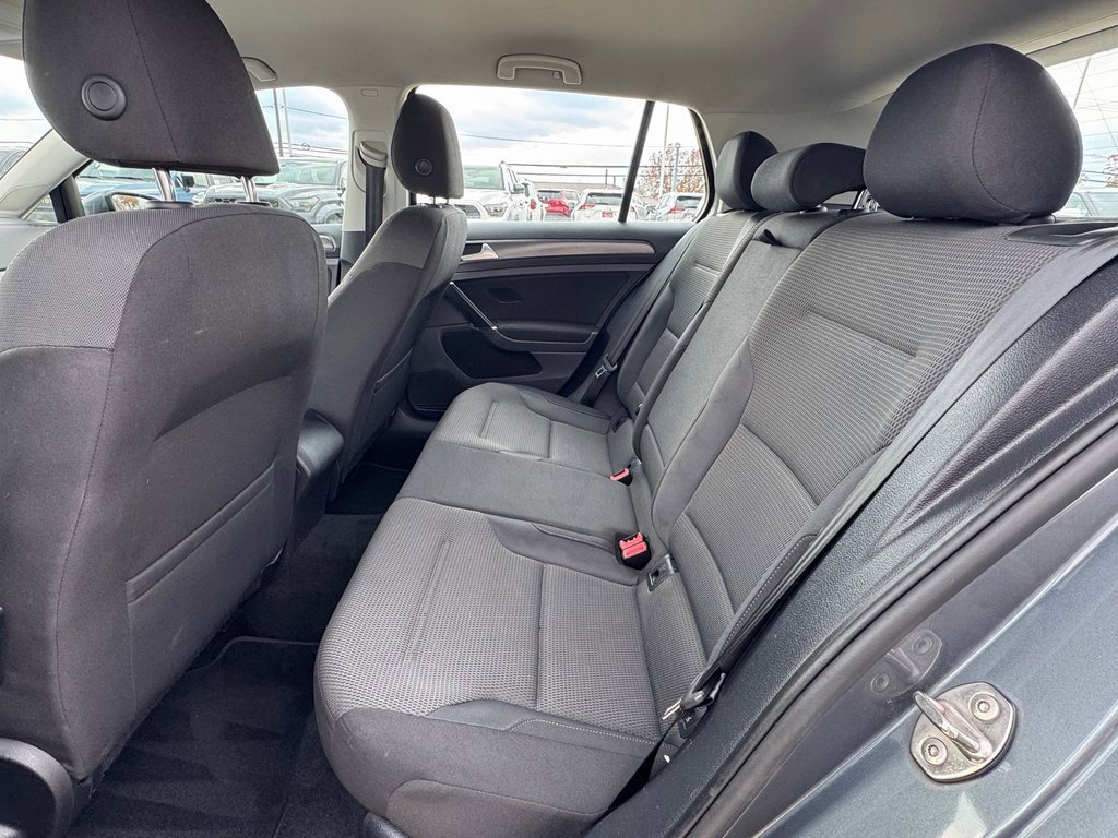 Used 2019 Volkswagen Golf 4-Door image 20