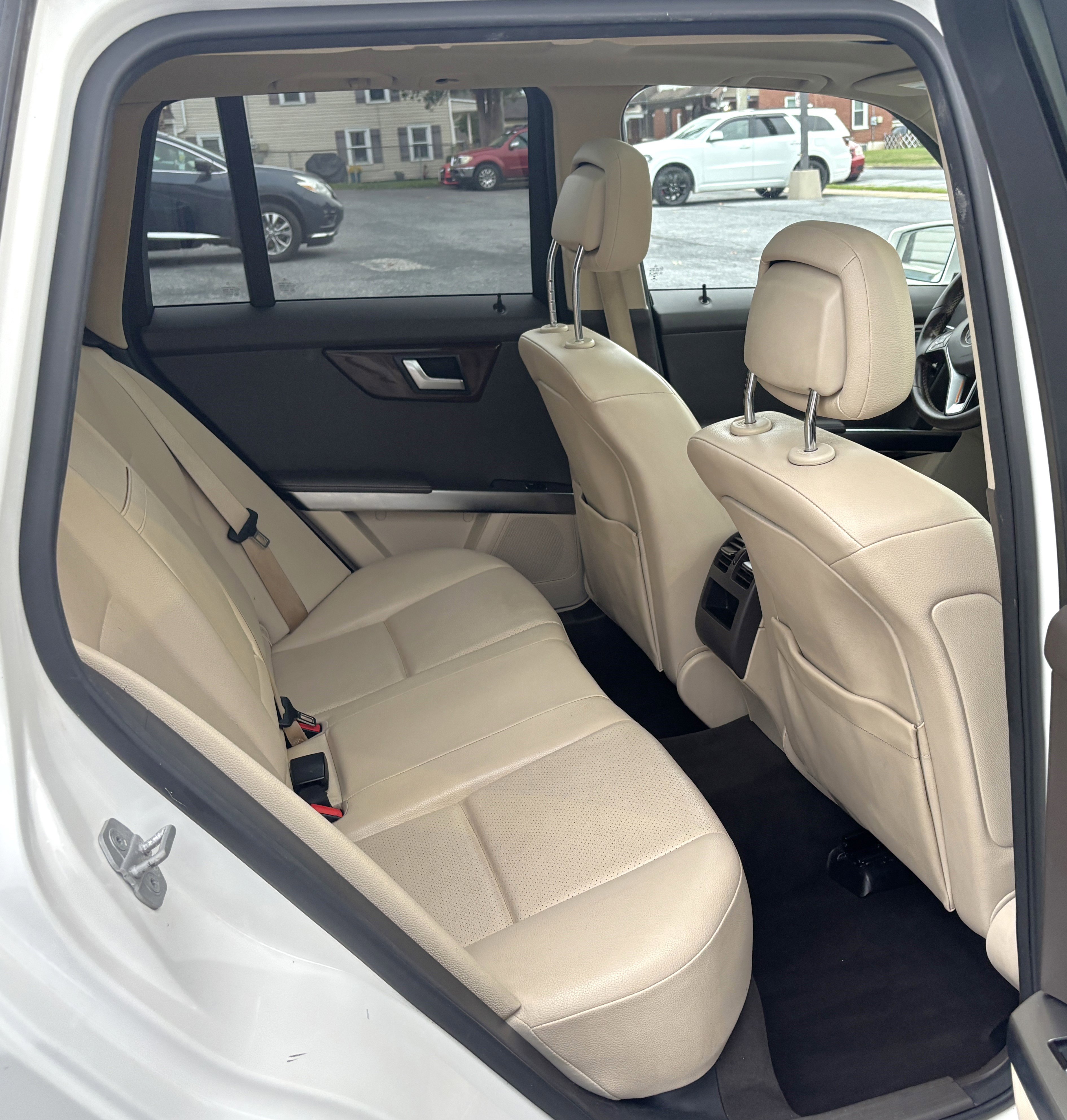 Used 2014 Mercedes-Benz GLK 350 4MATIC image 9