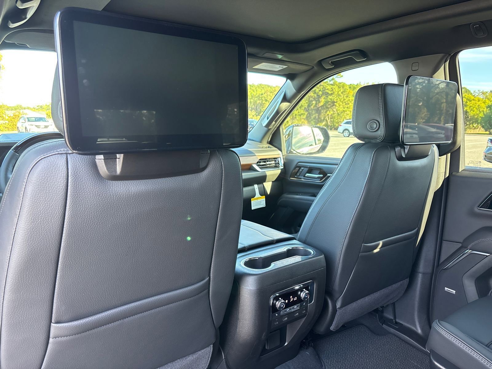 New 2026 GMC Yukon Denali w/ Denali Reserve Package image 26