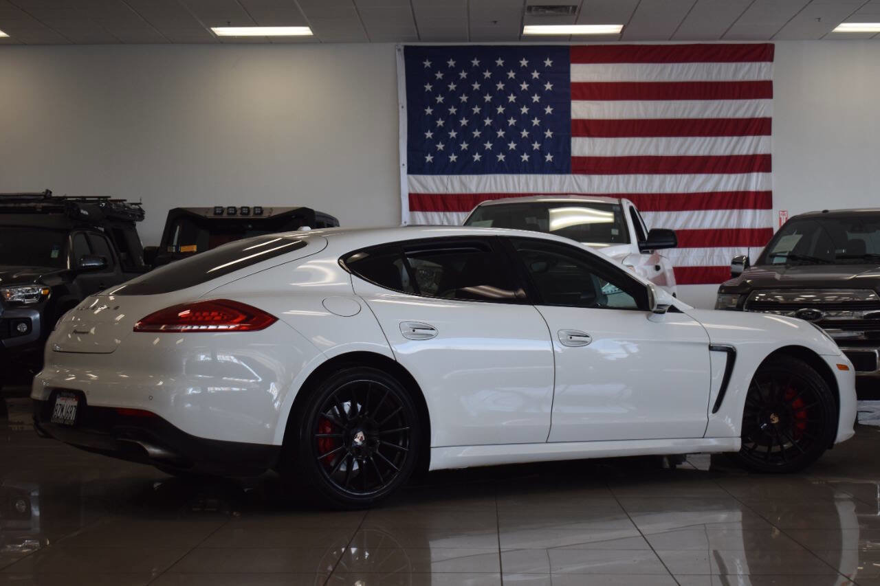 Used 2014 Porsche Panamera 4 image 29
