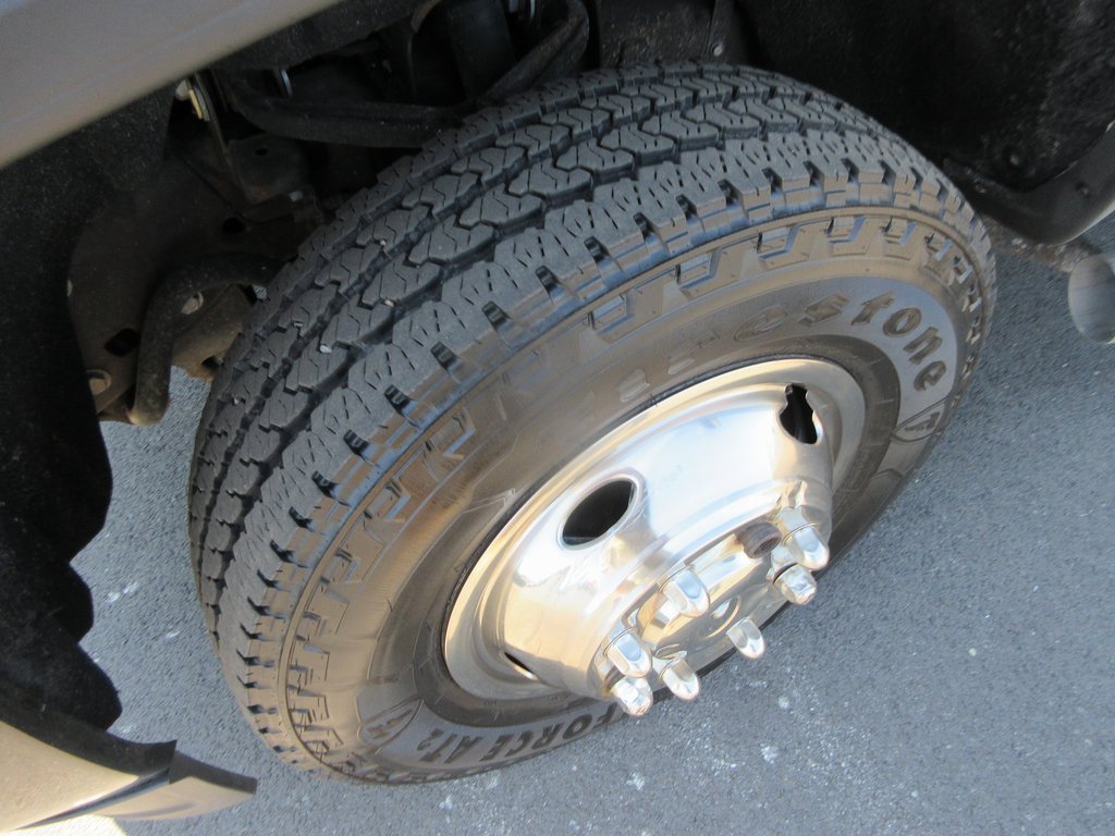 Used 2018 GMC Sierra 3500 Denali w/ Duramax Plus Package image 12