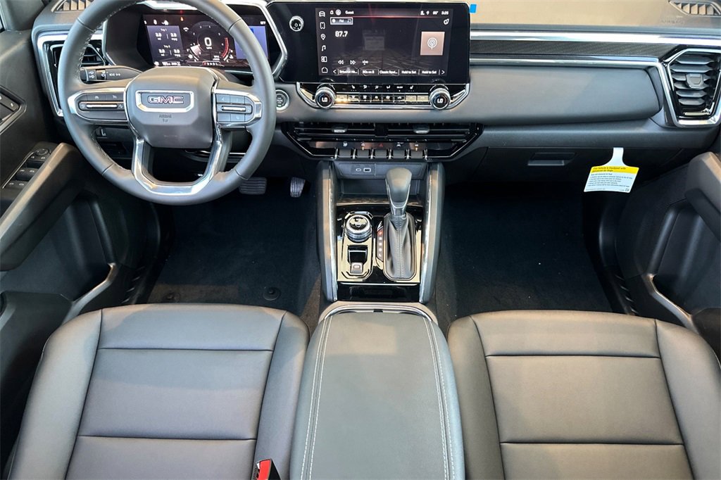 New 2025 GMC Canyon Elevation w/ Convenience Package image 11