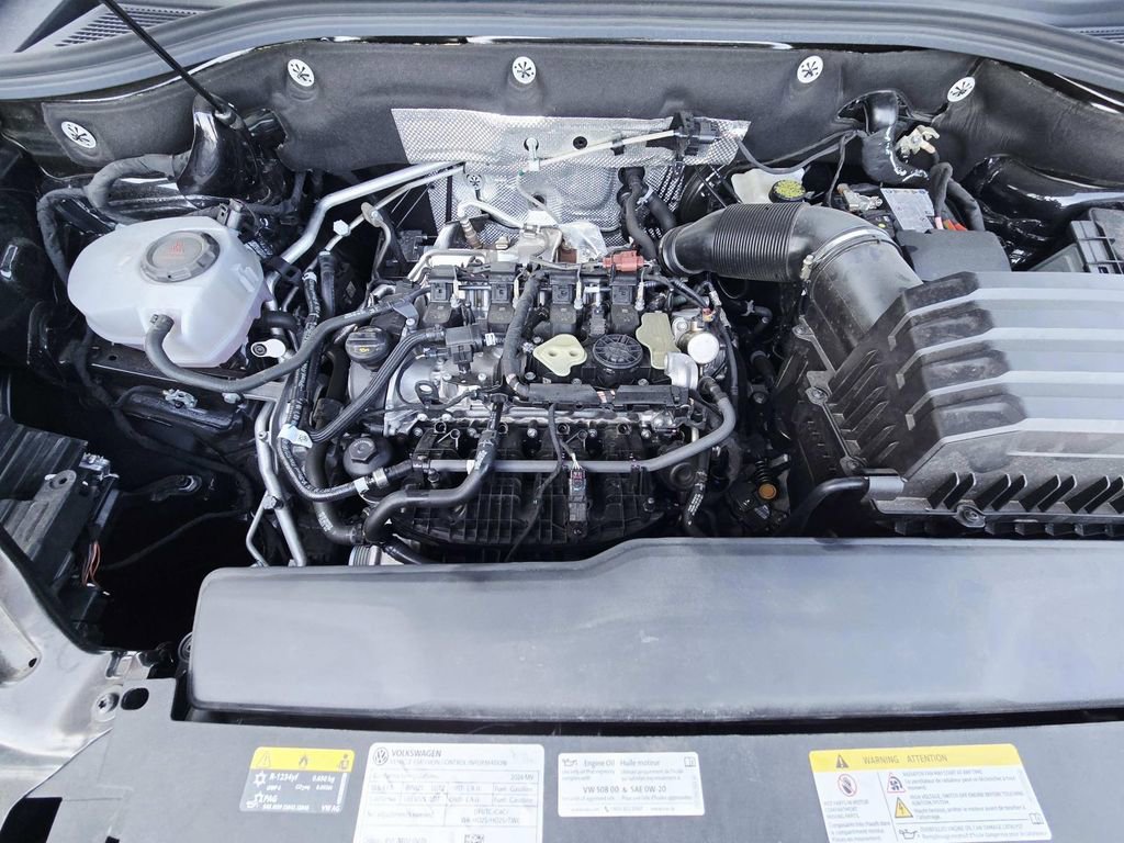 Used 2024 Volkswagen Atlas SEL Premium R-Line image 20