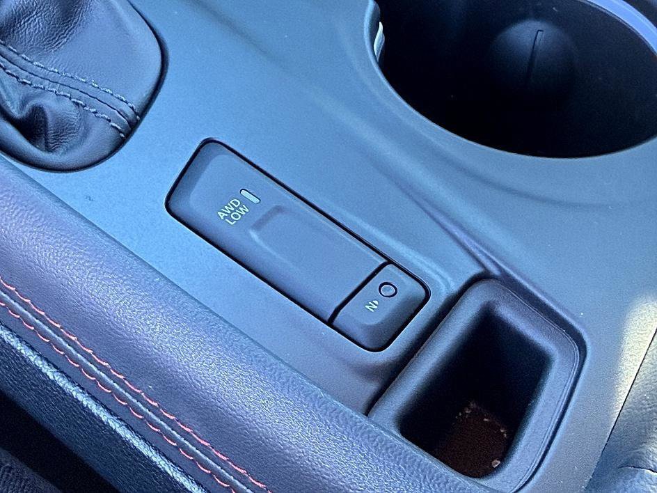 Used 2025 Dodge Durango R/T w/ Blacktop Package image 21