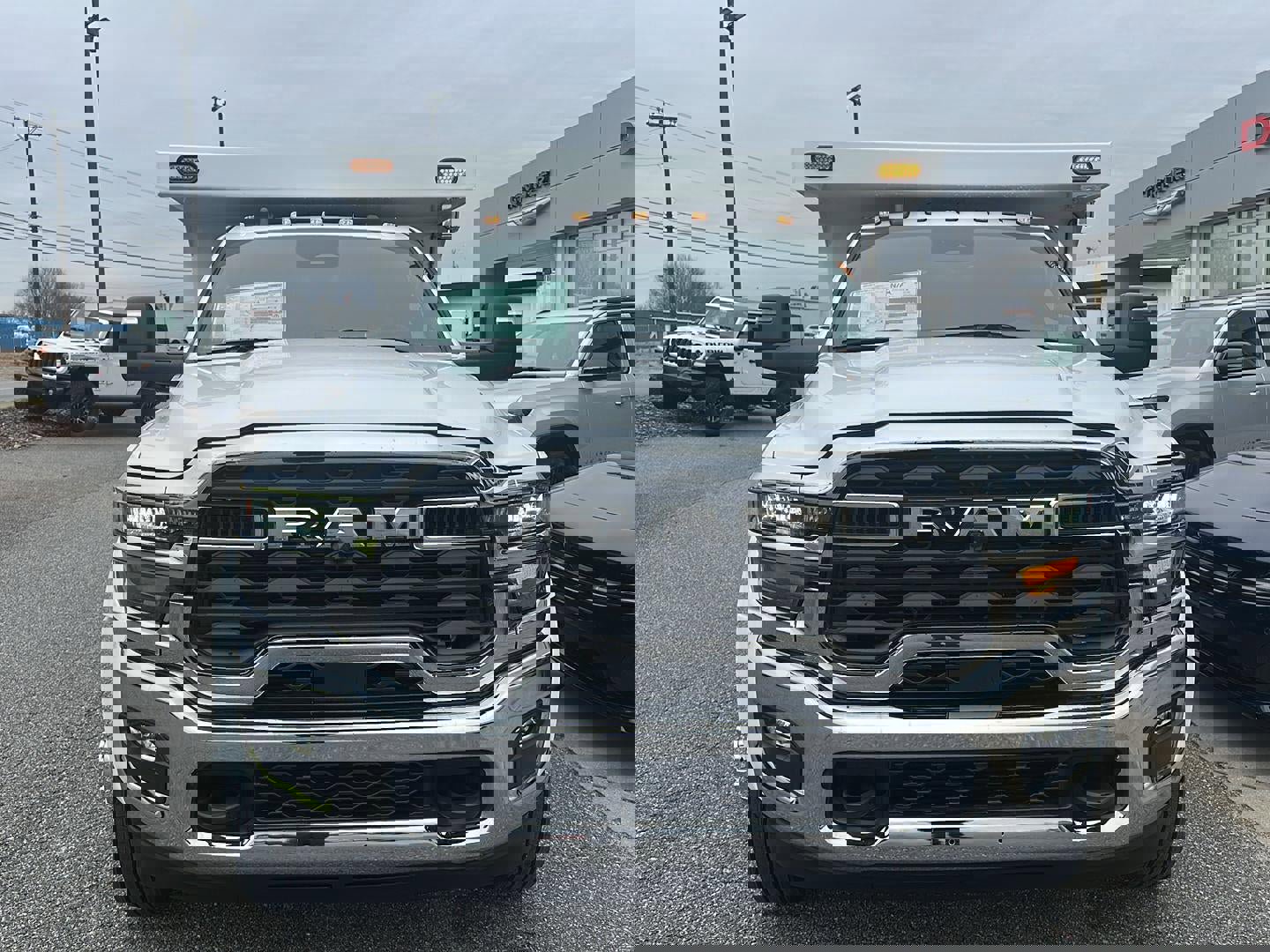 New 2026 RAM 5500 4x4 Regular Cab image 2