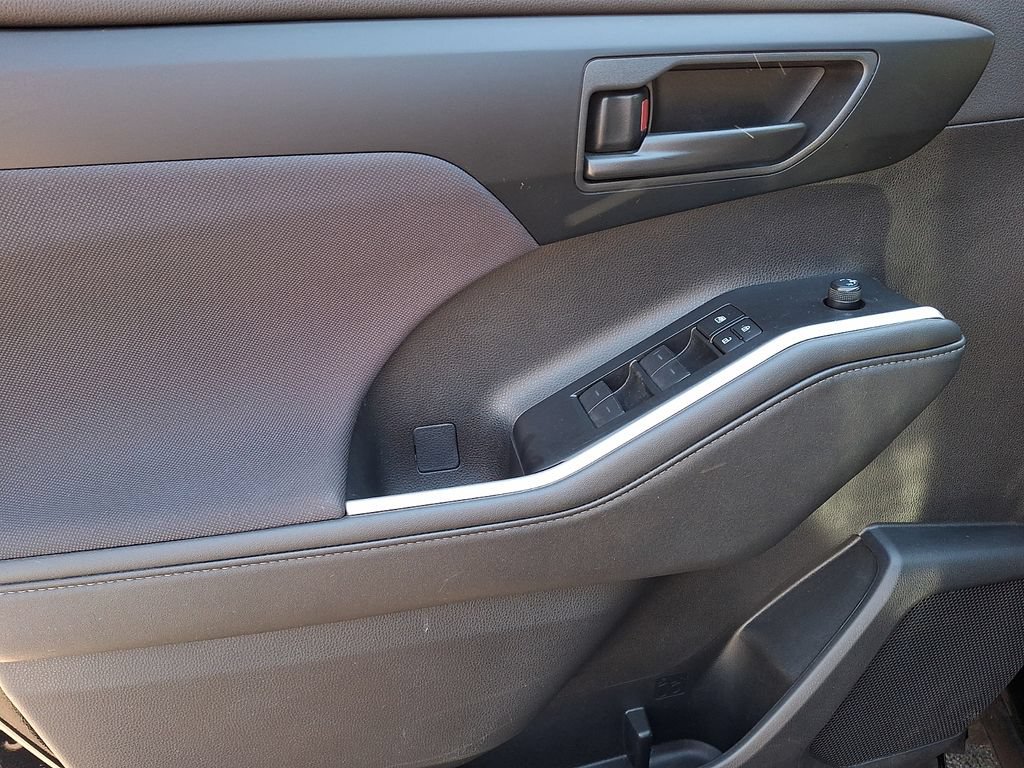 Certified 2025 Toyota Highlander LE AWD/4WD image 13