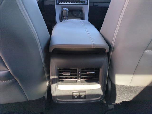 Certified 2021 Toyota Avalon XLE FWD image 16